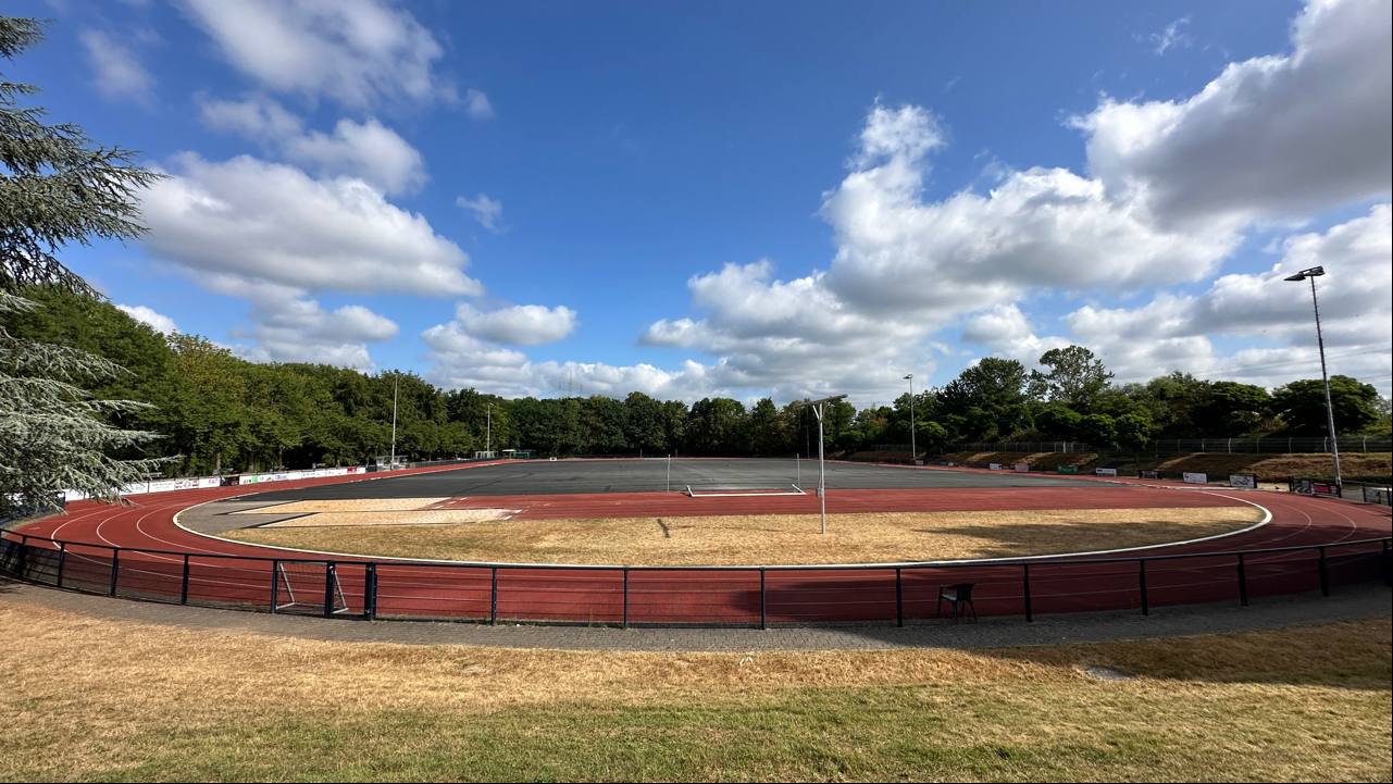 Sanierung Sportanlage Niederpleis 1 fussballplatz niederpleis