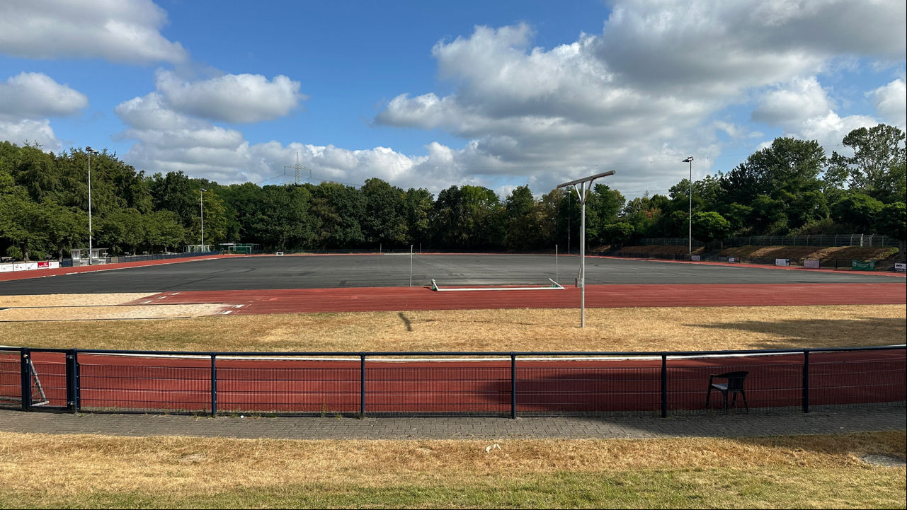 Sanierung Sportanlage Niederpleis 2 fussballplatz niederpleis weitwinkel